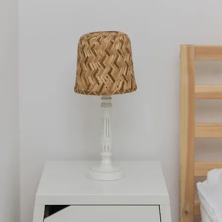 Light With Balcony By Renters ורשה