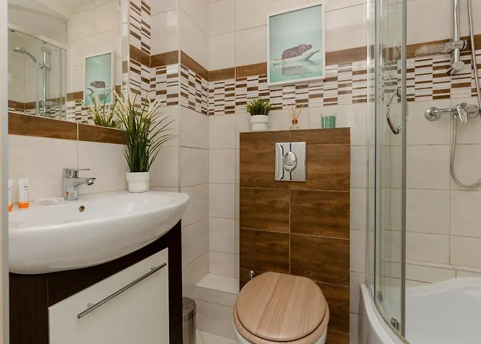 Light With Balcony By Renters *